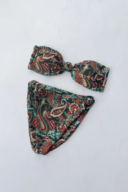 Salty Bottom - Valencia sold by Skatie