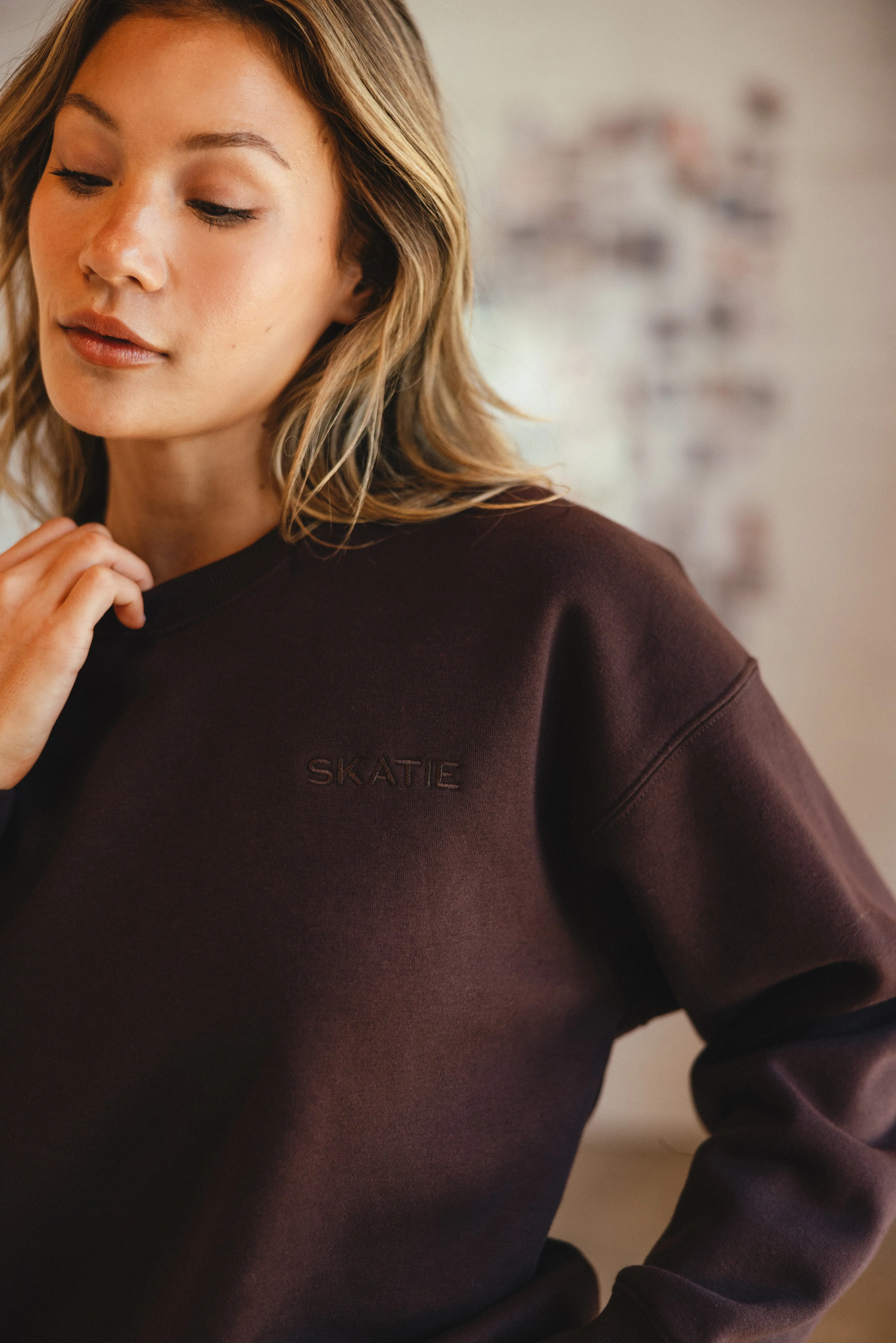 ULTRALUX Chris Crewneck - Toasted sold by Skatie product image thumbnail 2