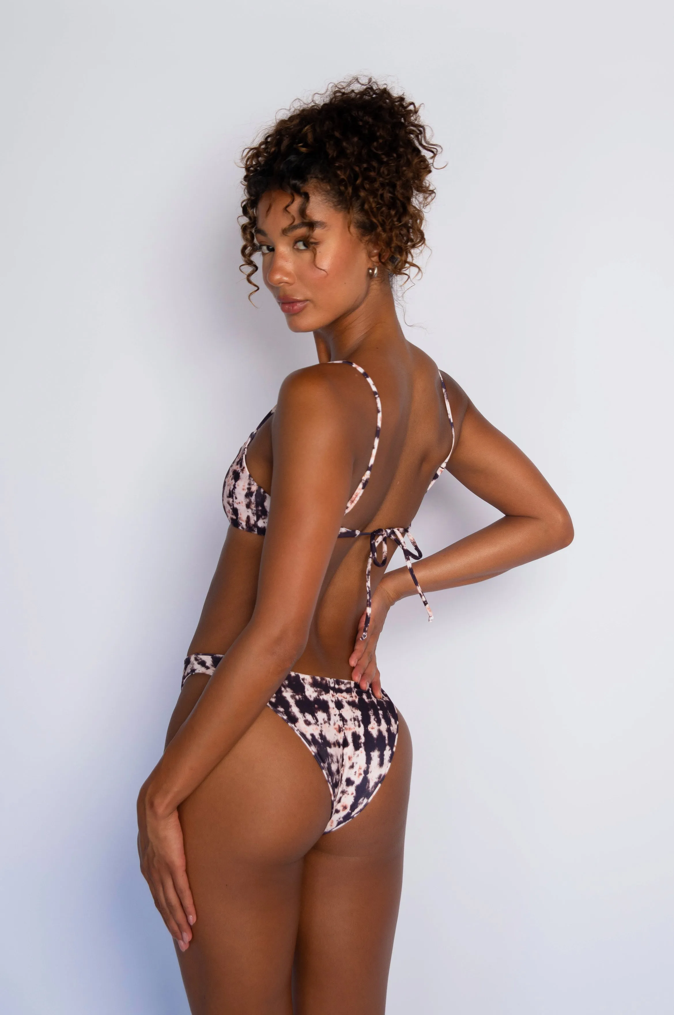 Kelly Bottom - Dawn sold by Skatie product image thumbnail 5