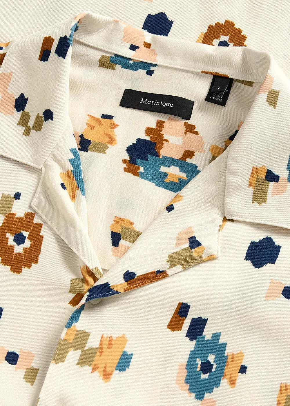 Klampo Short Sleeve Shirt sold by Denali product image thumbnail 2