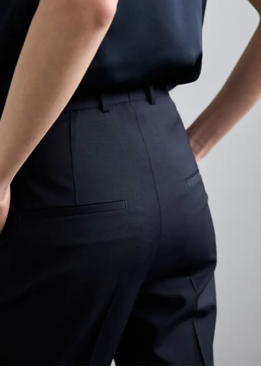 Eller Pants sold by Danali product image thumbnail 2