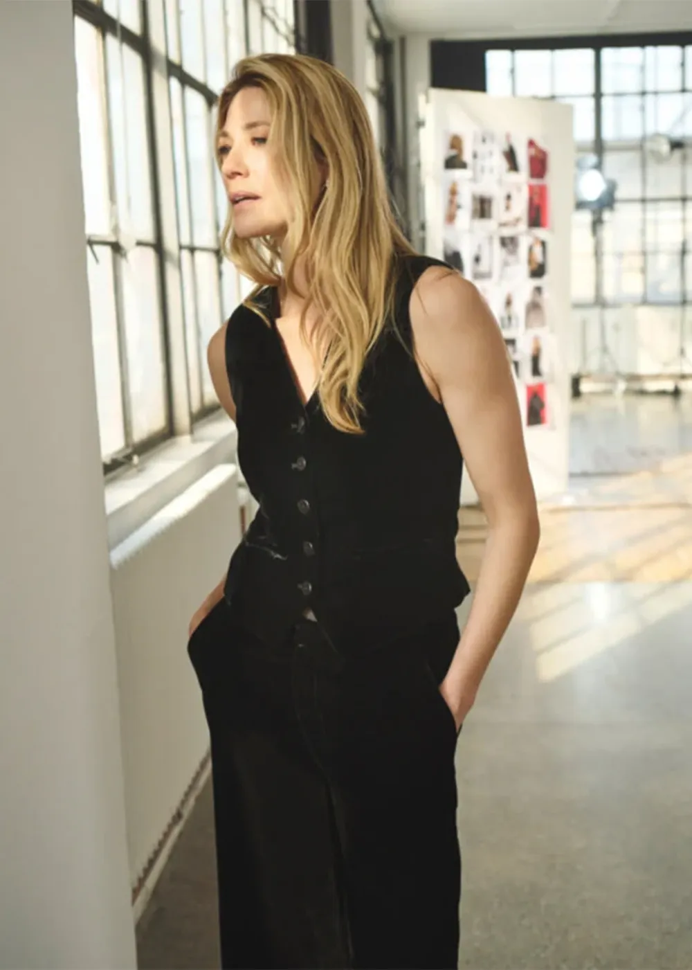 Malene Velvet Vest sold by Danali product image thumbnail 2