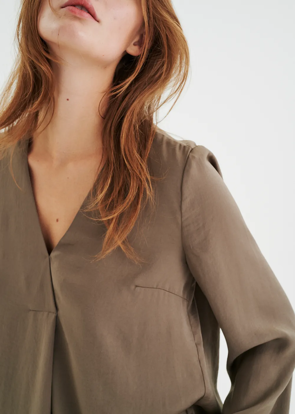 Rinda Blouse sold by Denali product image thumbnail 2