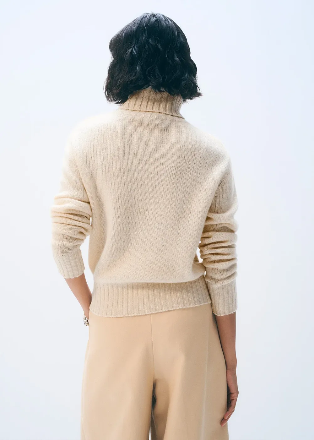 Cashmere Featherweight Turtleneck sold by Denali product image thumbnail 3