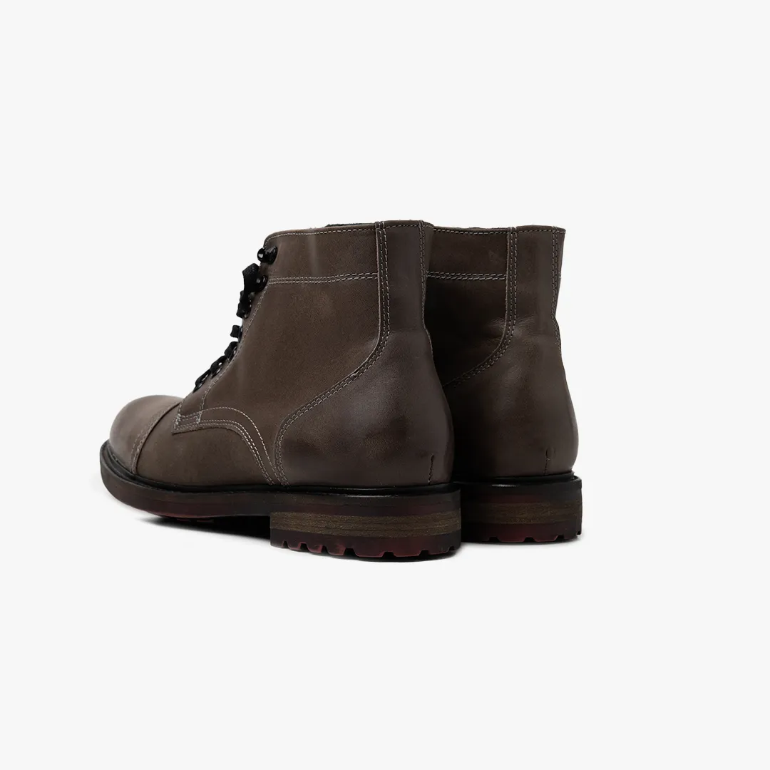 1918 / GRIS A-339 sold by Two men product image thumbnail 4