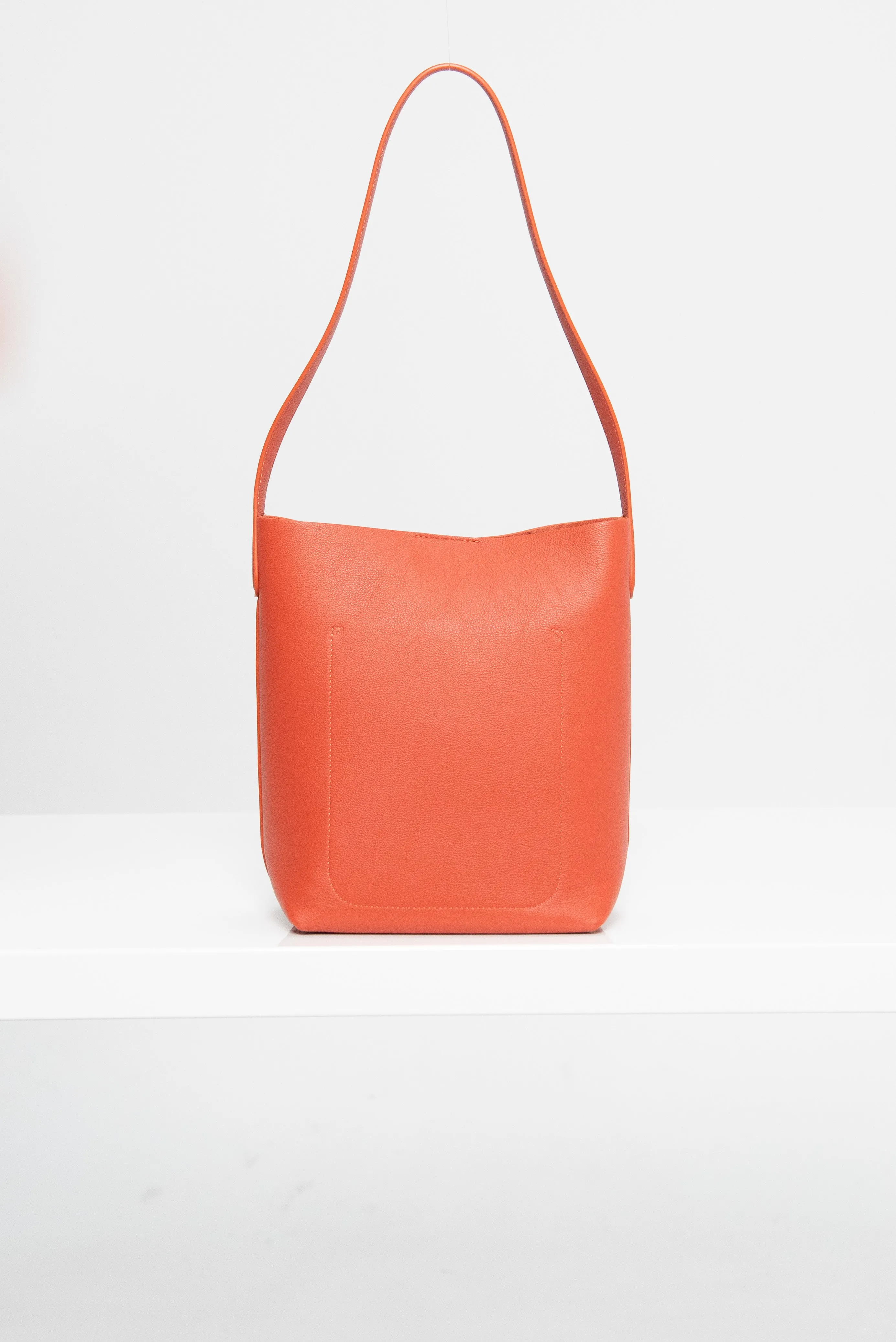 Small Everyday Cabas, Pomodoro sold by Kick Pleat product image thumbnail 4