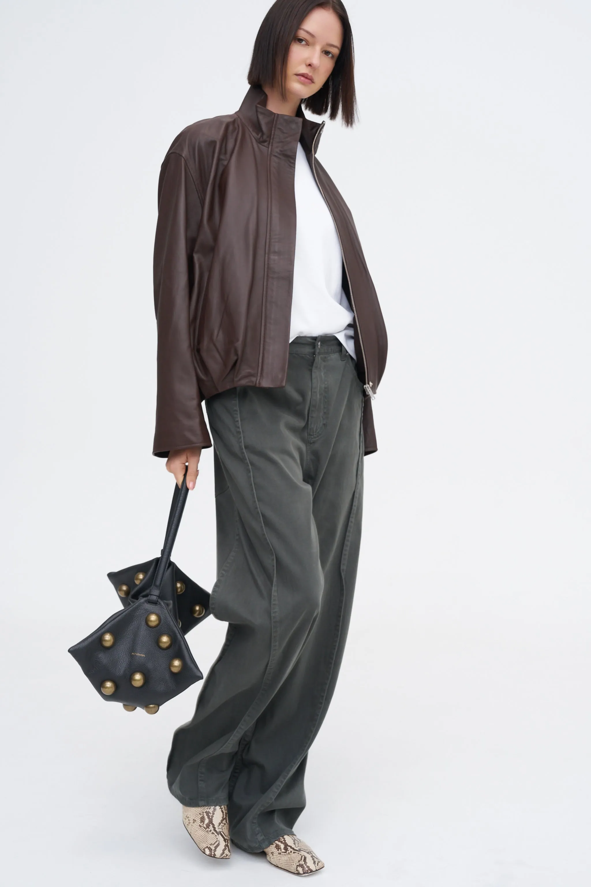 Garment Dyed Stretch Twill Tuck Pant, Grey sold by Kick Pleat product image thumbnail 5