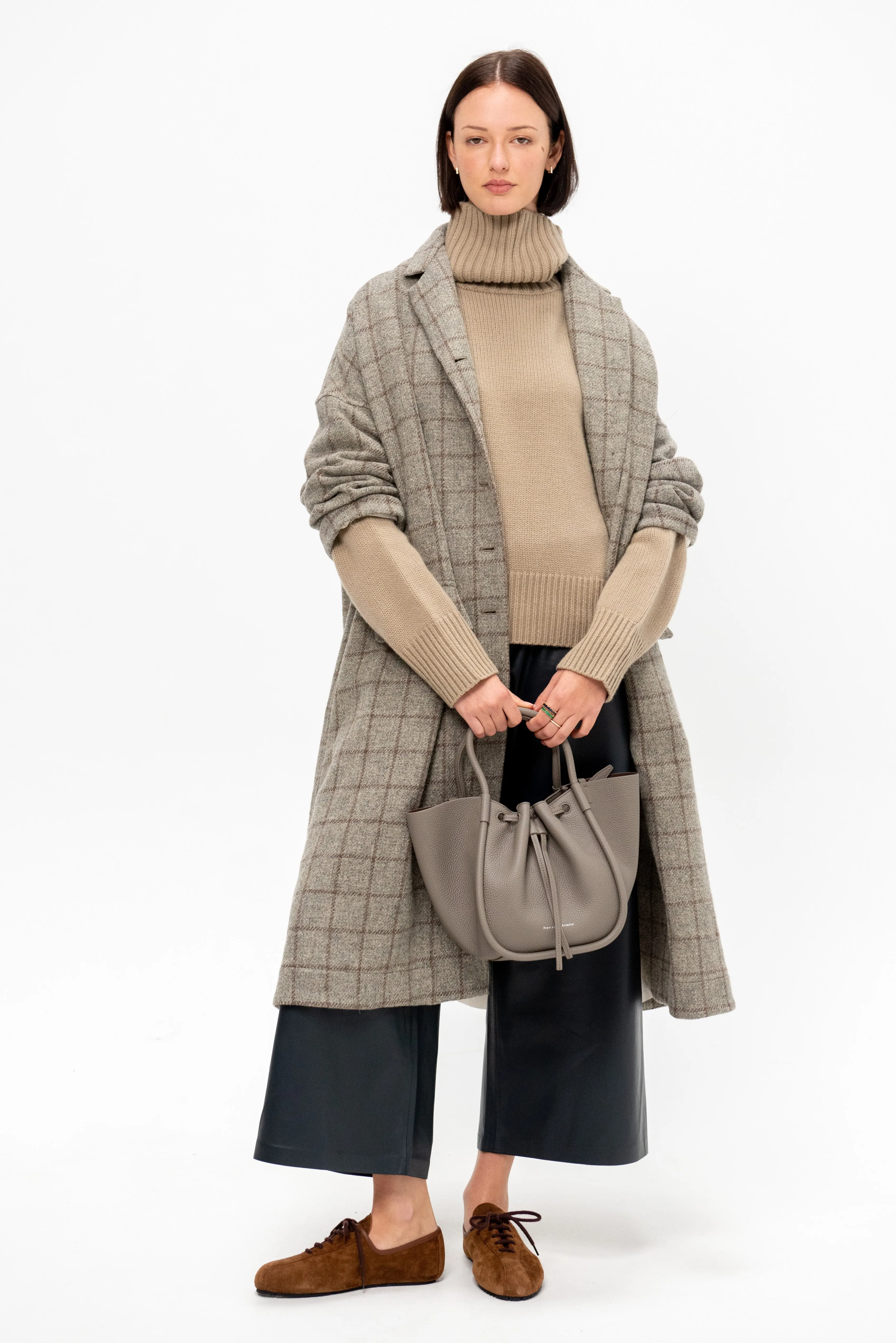 N°434 Crop Xtra, Dust sold by Kick Pleat