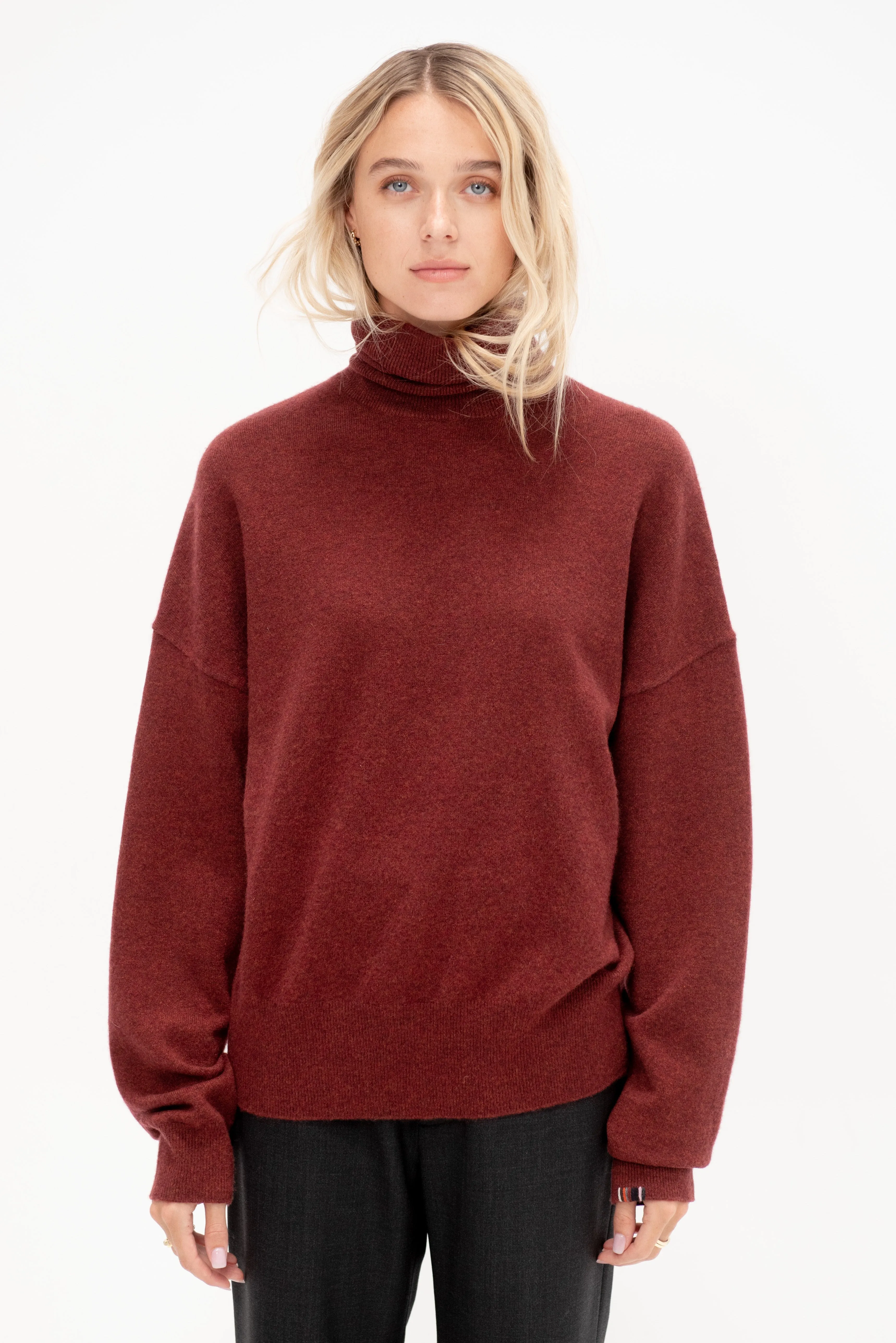 N°204 Jill, Maroon sold by Kick Pleat product image thumbnail 2