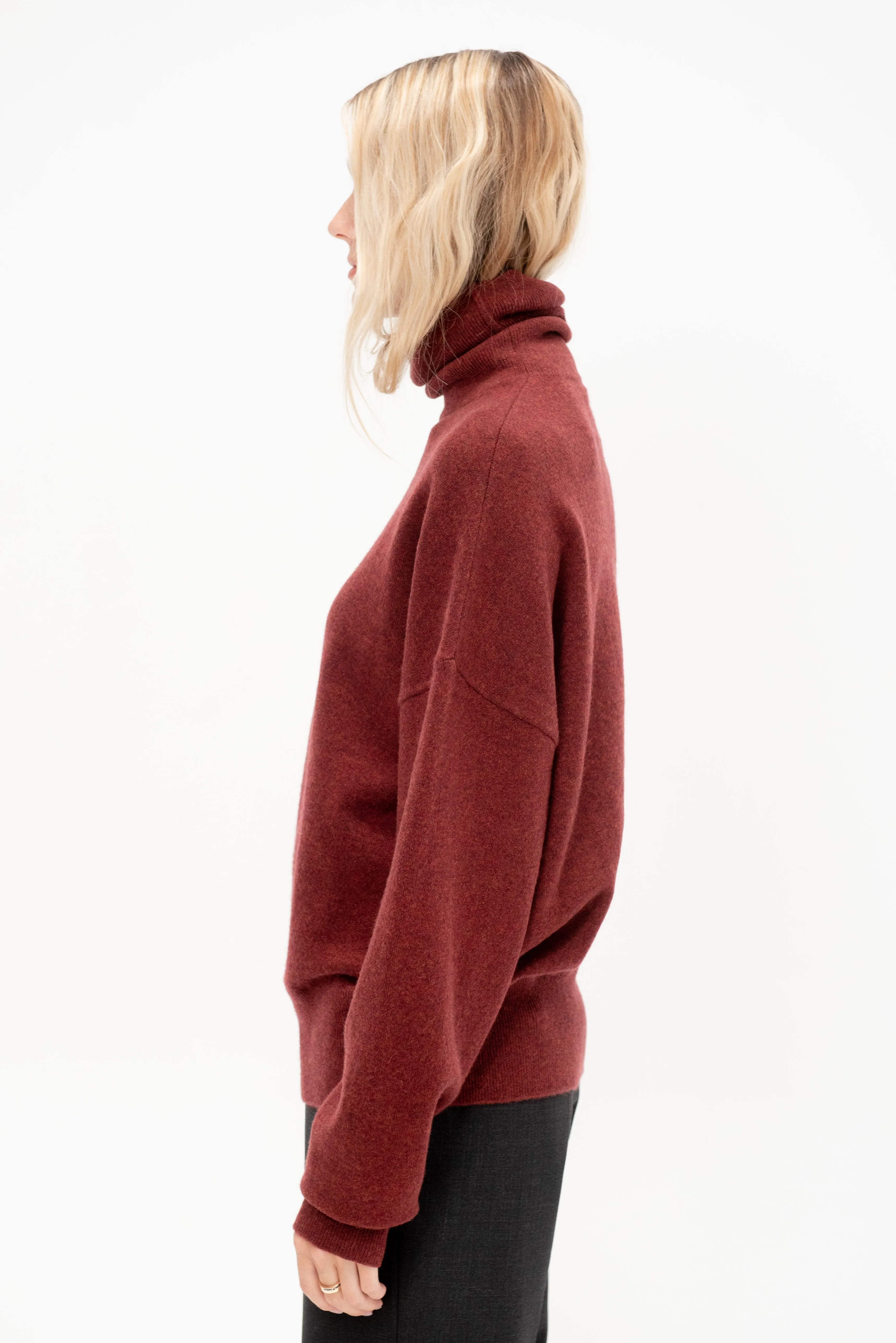 N°204 Jill, Maroon sold by Kick Pleat product image thumbnail 3