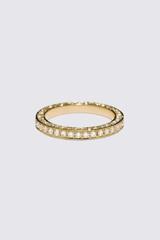 All Over Diamond Band, Yellow Gold made by Kick Pleat