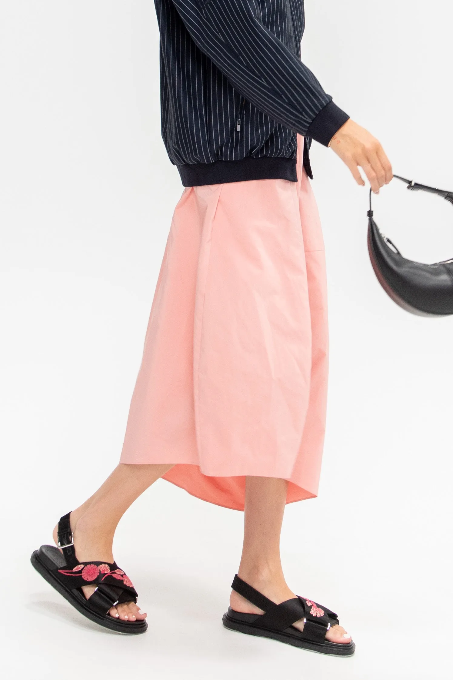 Satin Fussbett, Black sold by Kick Pleat product image thumbnail 2