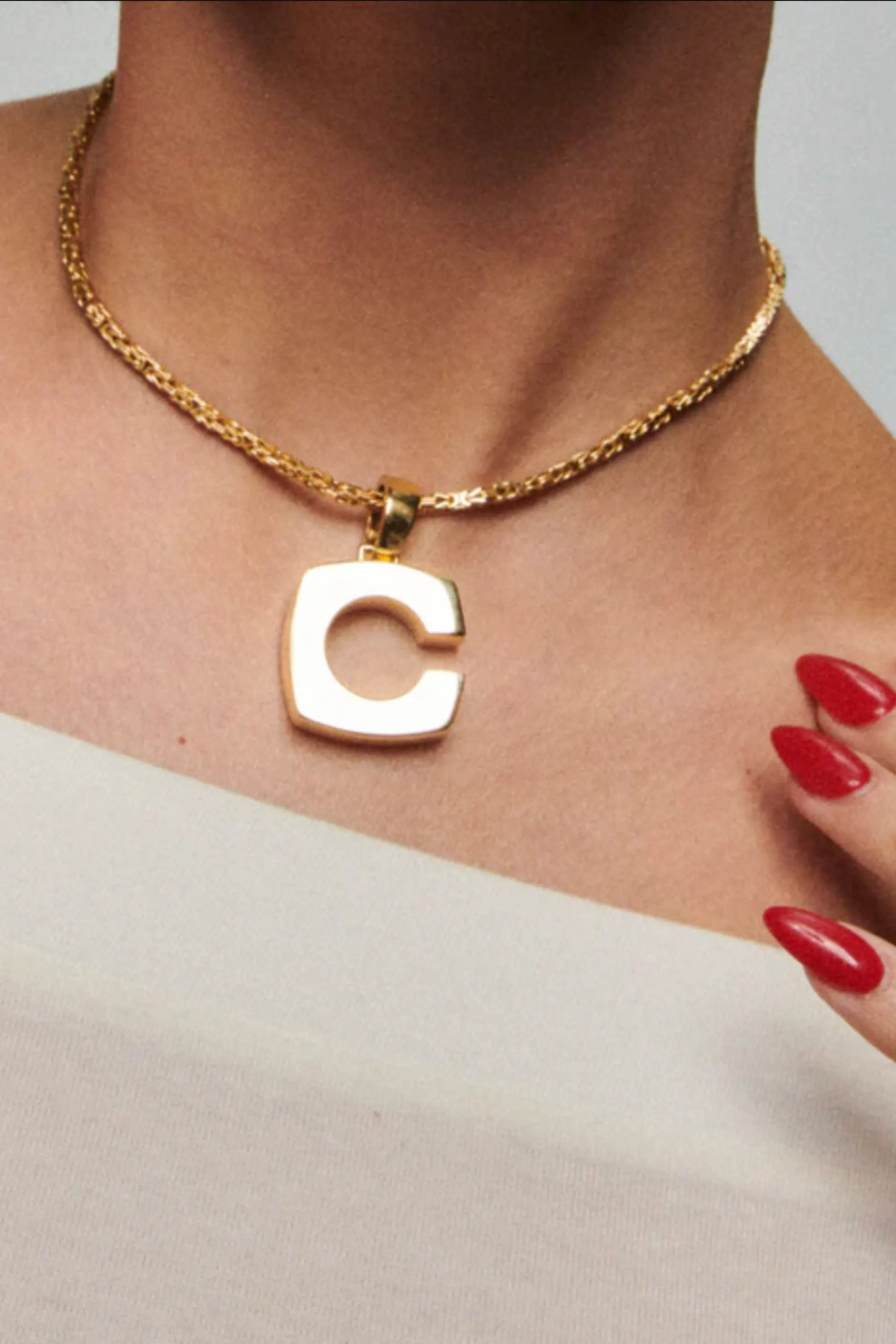 Splendente C Pendant, Yellow Gold sold by Kick Pleat product image thumbnail 2