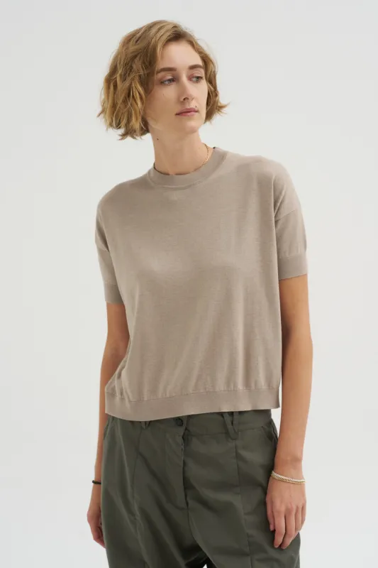 Laura Tee made by Bergfabel