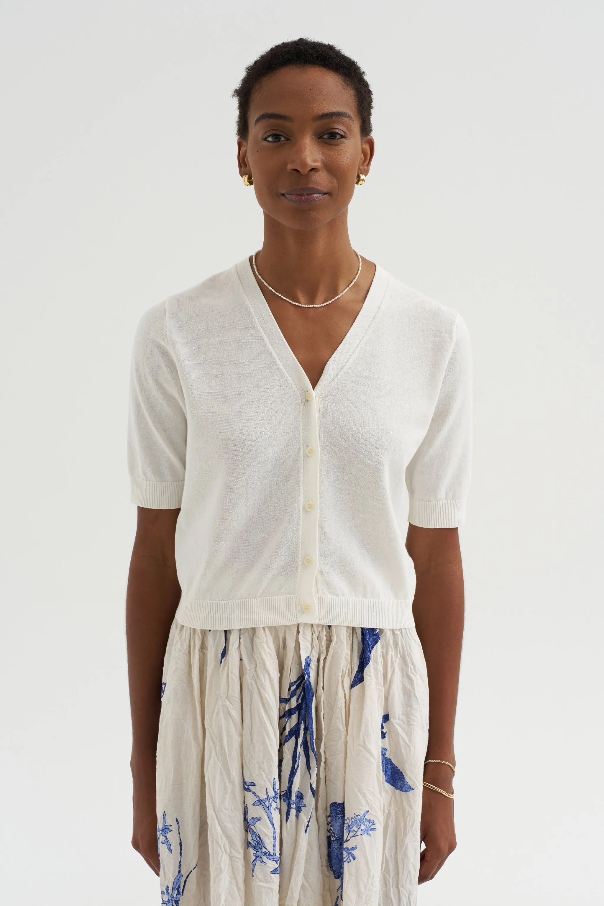 Tate - Fine Cotton Stretch Cardigan, Off White sold by Kick Pleat product image thumbnail 3