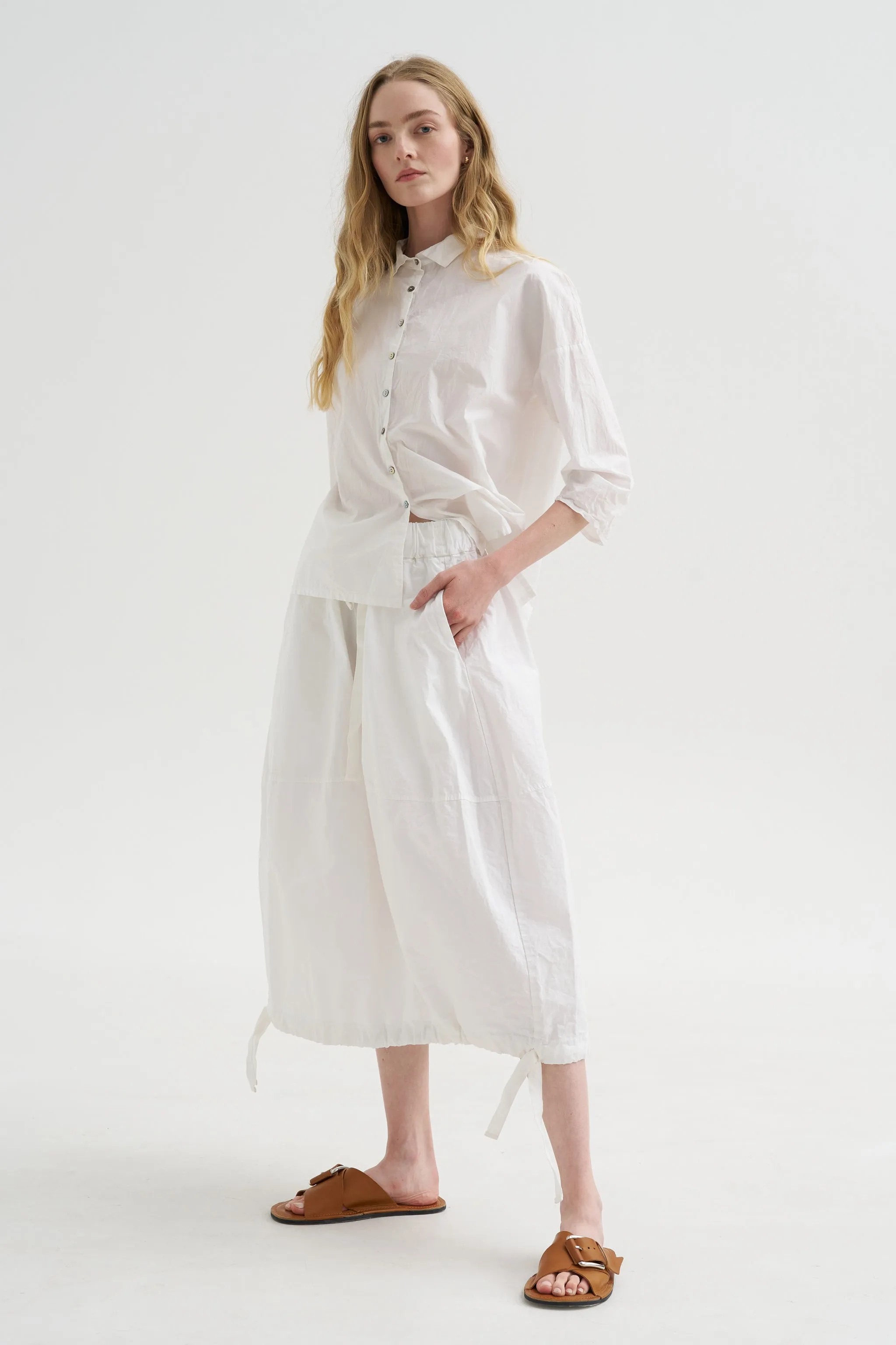 Balloon Skirt Cc, White sold by Kick Pleat