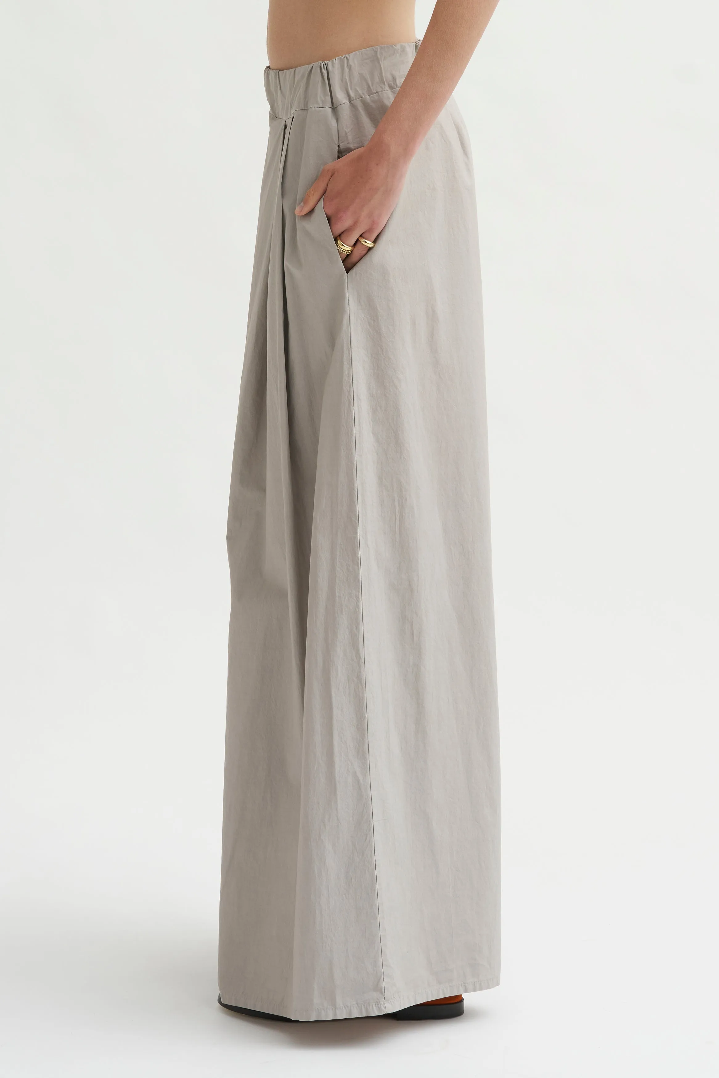 Panta Dalla - Clara, Greige sold by Kick Pleat product image thumbnail 3