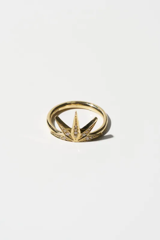 Starburst Ring, Yellow Gold made by Kick Pleat