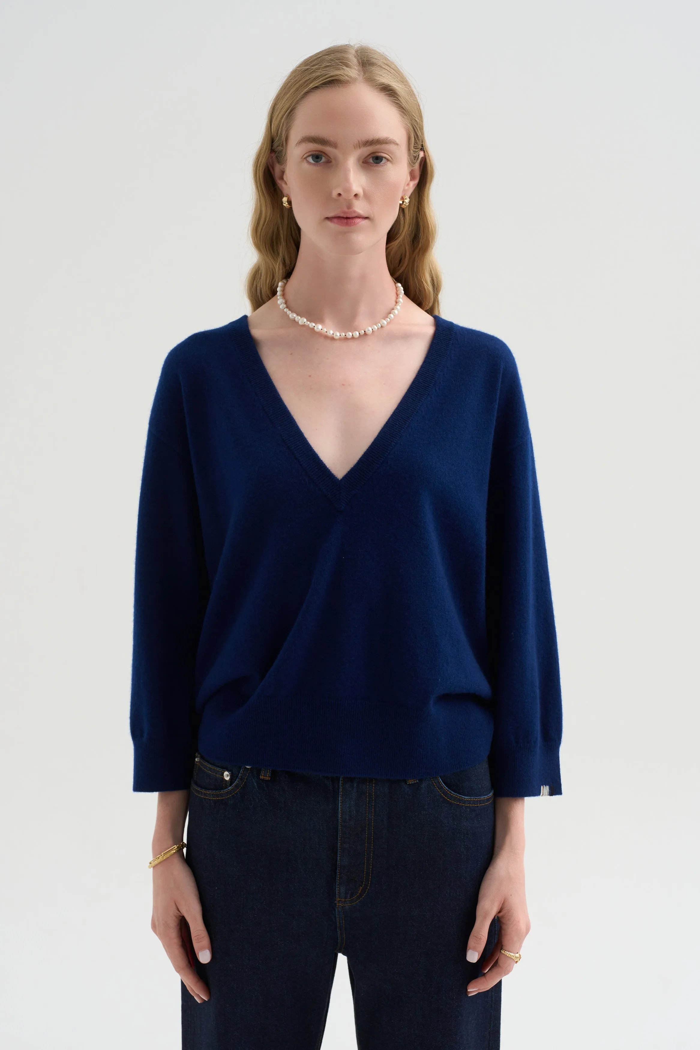 N°491 Pearl, Midnight sold by Kick Pleat product image thumbnail 3