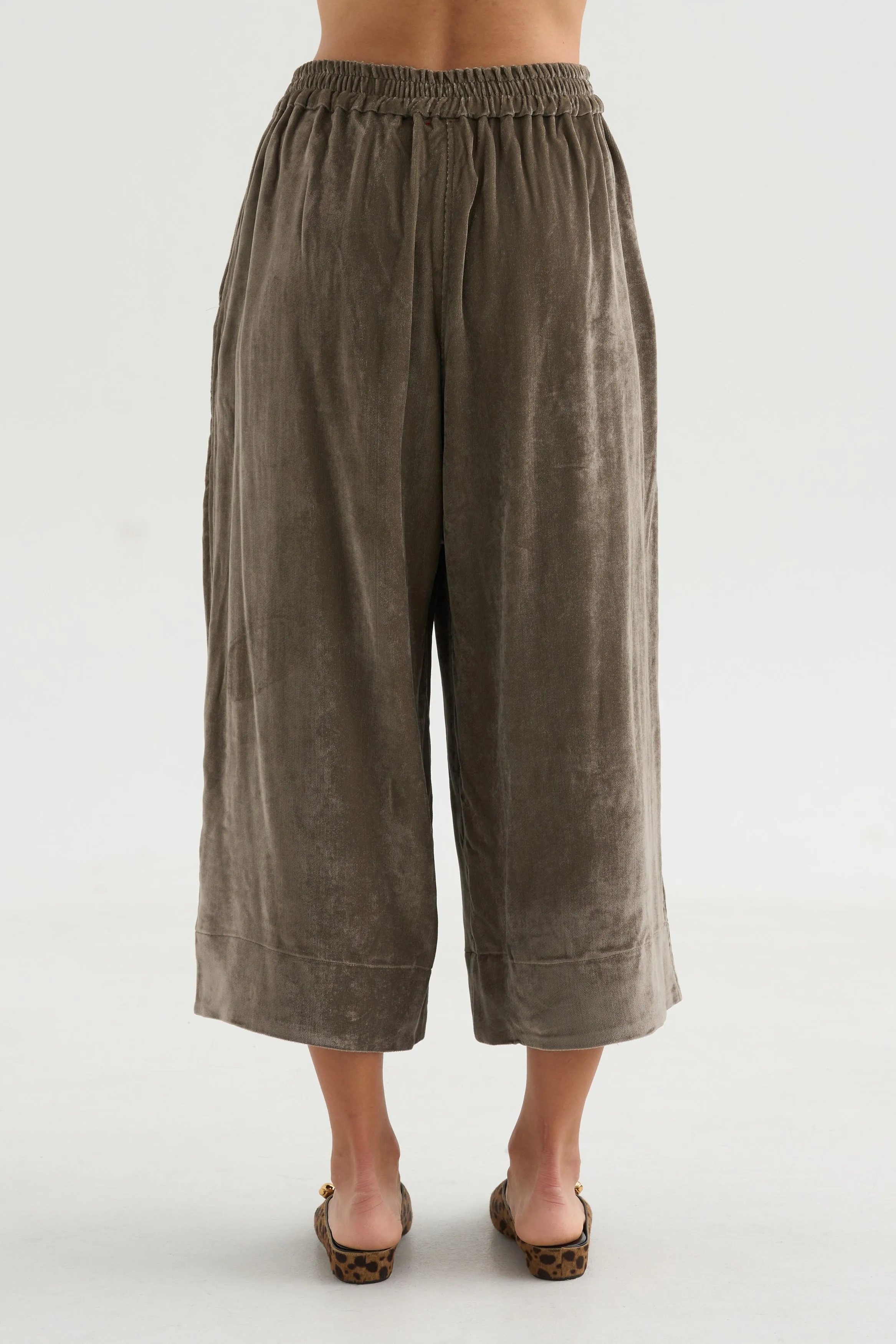 Wide & Long Trouser, Taupe sold by Kick Pleat product image thumbnail 4