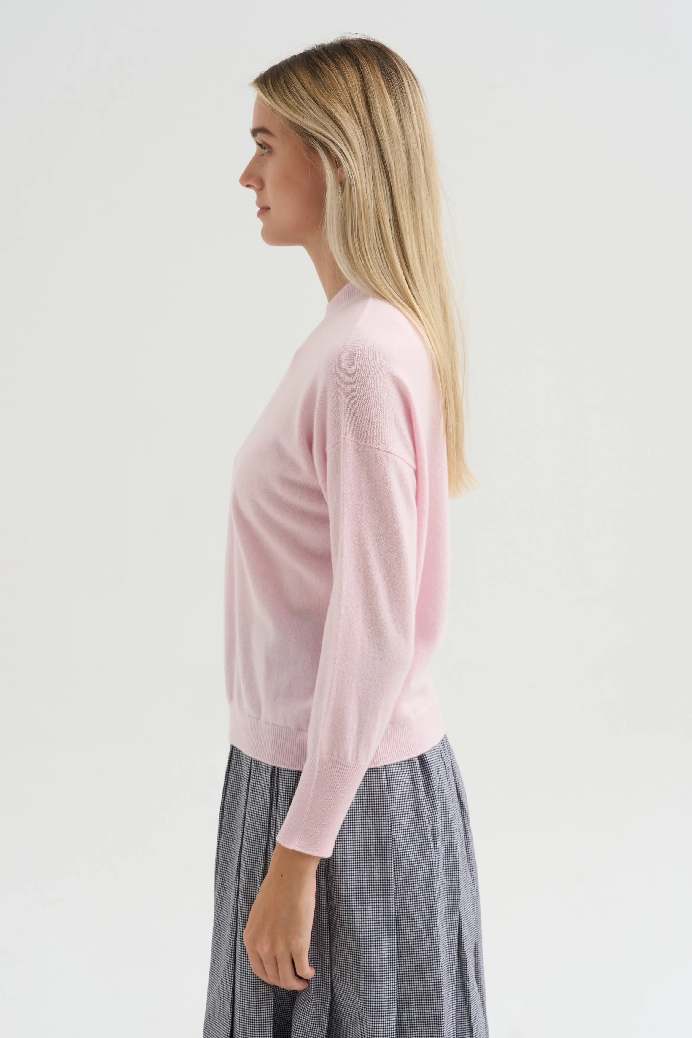 Rina Pulli, Pink sold by Kick Pleat product image thumbnail 3