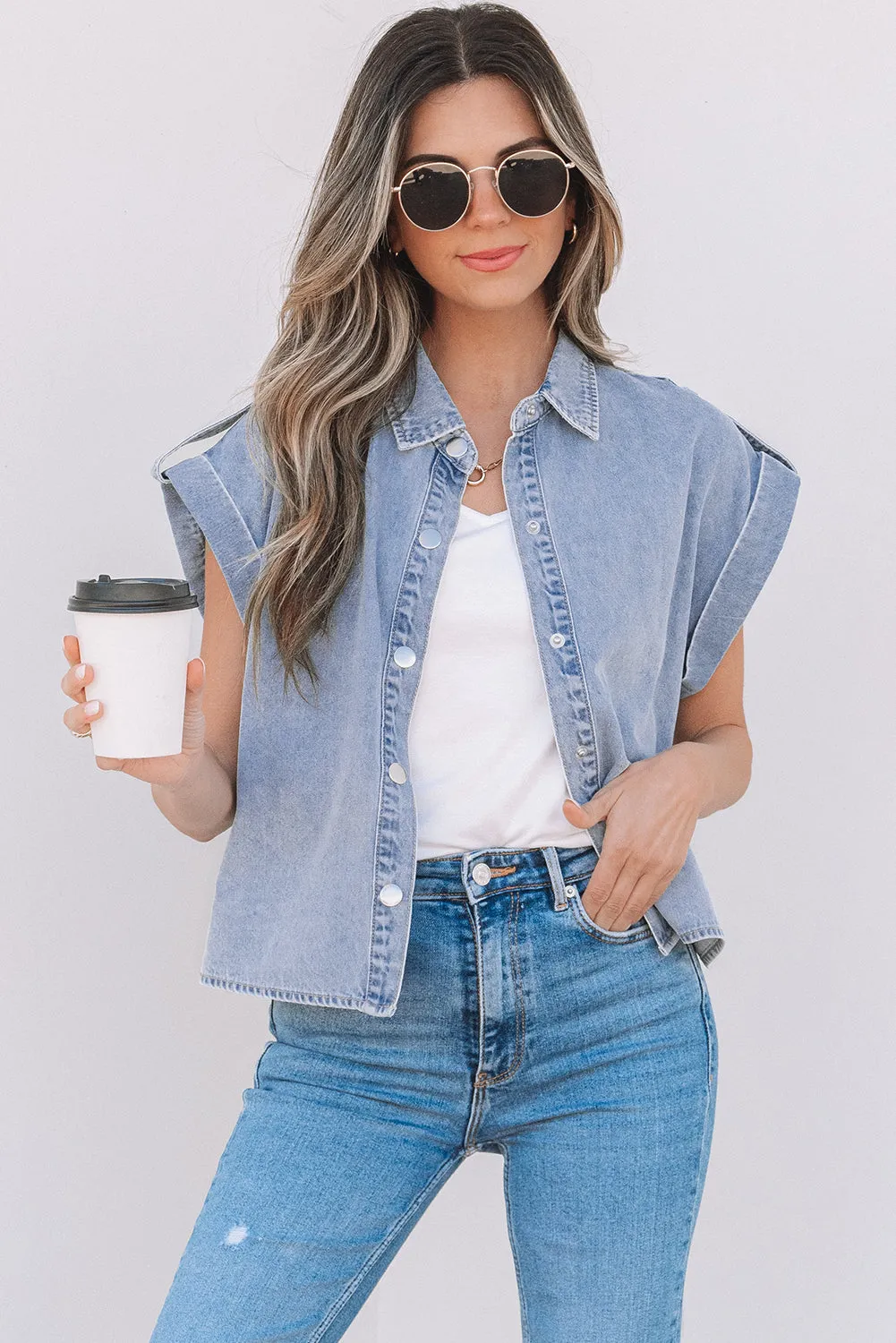 Emelia Denim Pinup Folded Cap Sleeve Shirt sold by Threaded Pear product image thumbnail 4