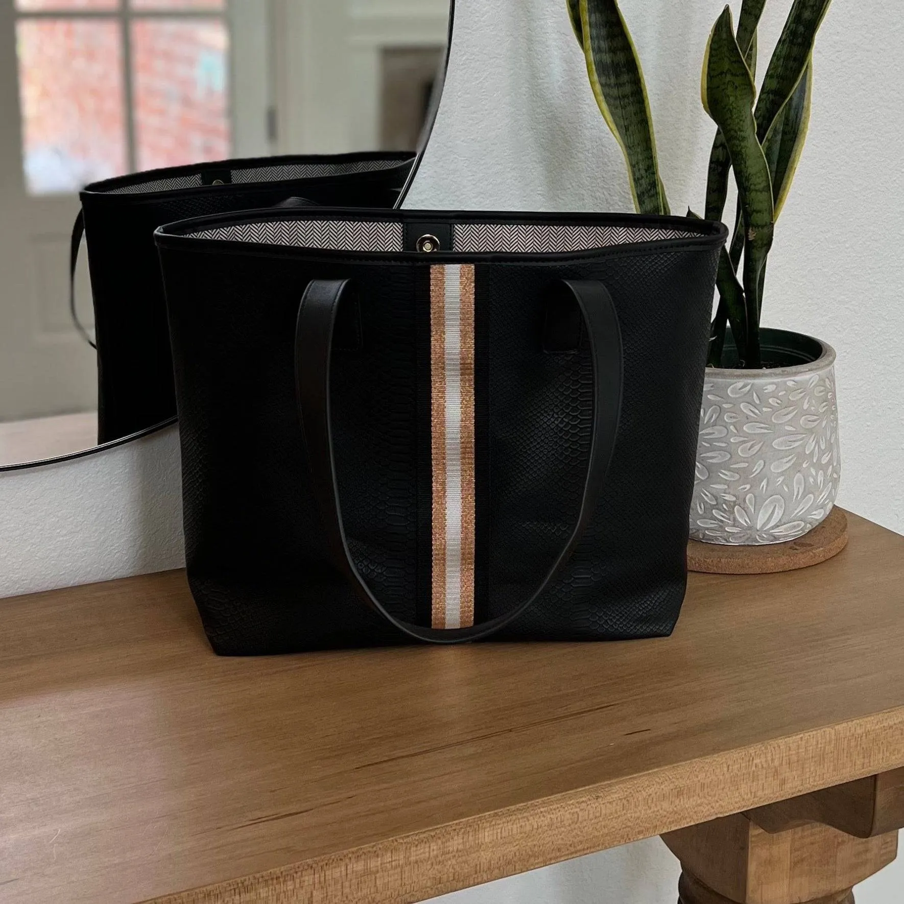 kira Tote. sold by Threaded Pear product image thumbnail 3