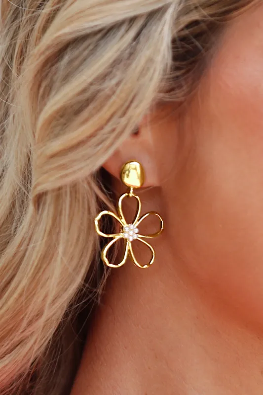 Kendall Pearl Decor Stud Earrings made by Threaded Pear