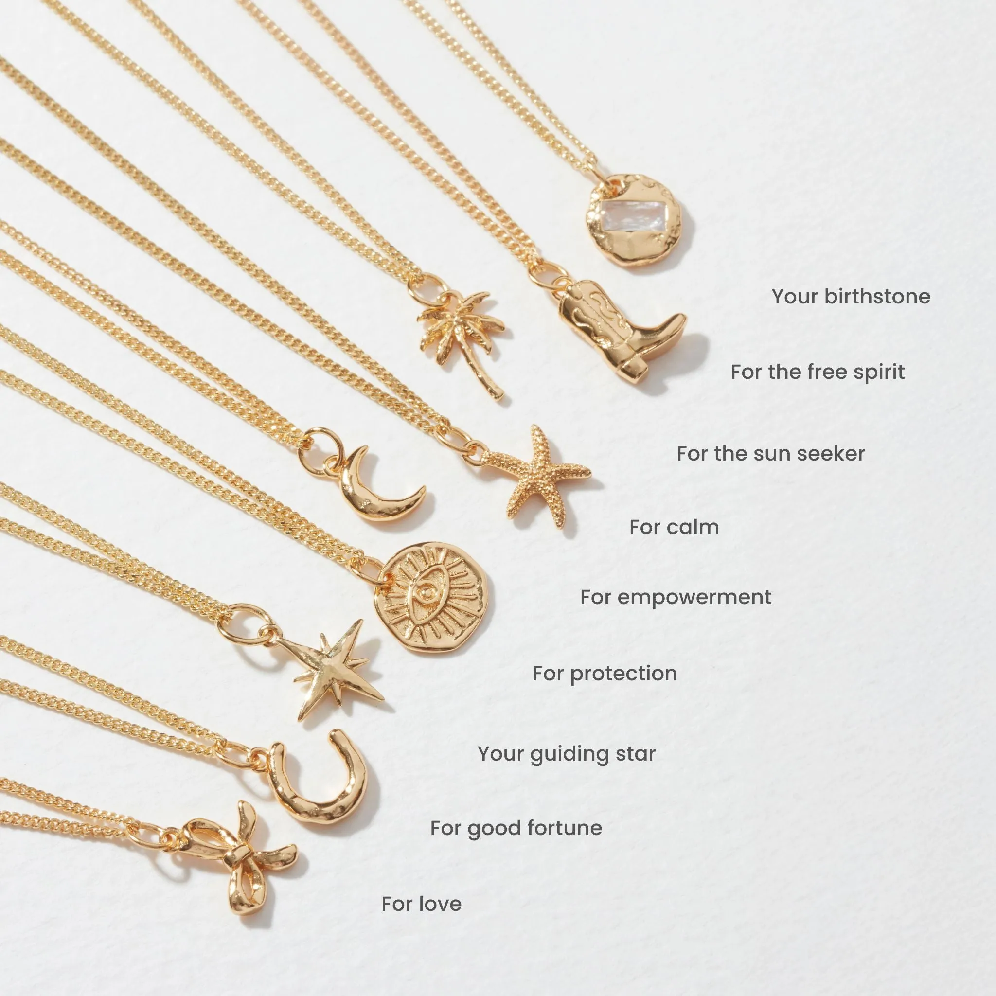 Horseshoe Necklace Gold sold by Muru product image thumbnail 4