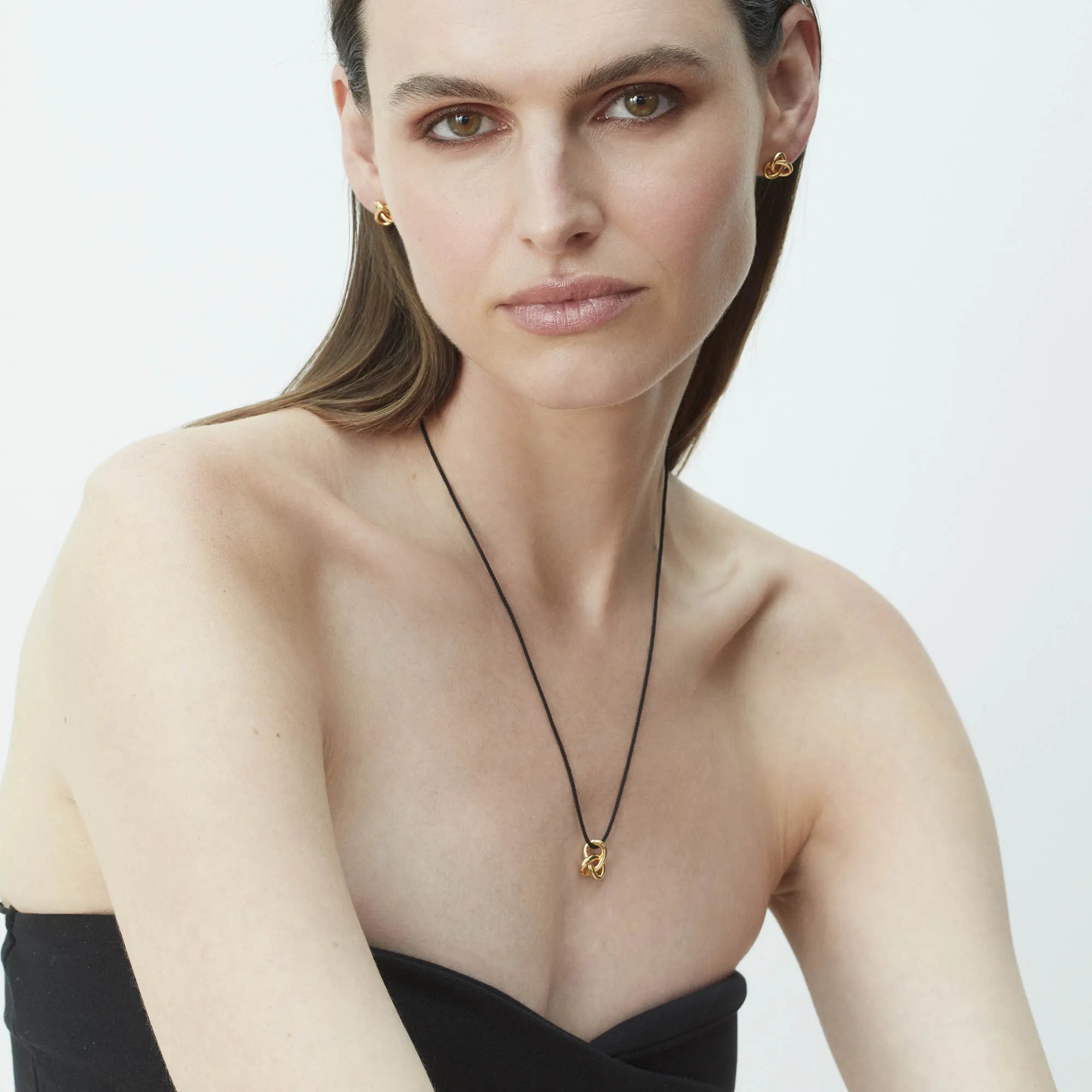 Amara Cord Necklace Gold sold by Muru product image thumbnail 2