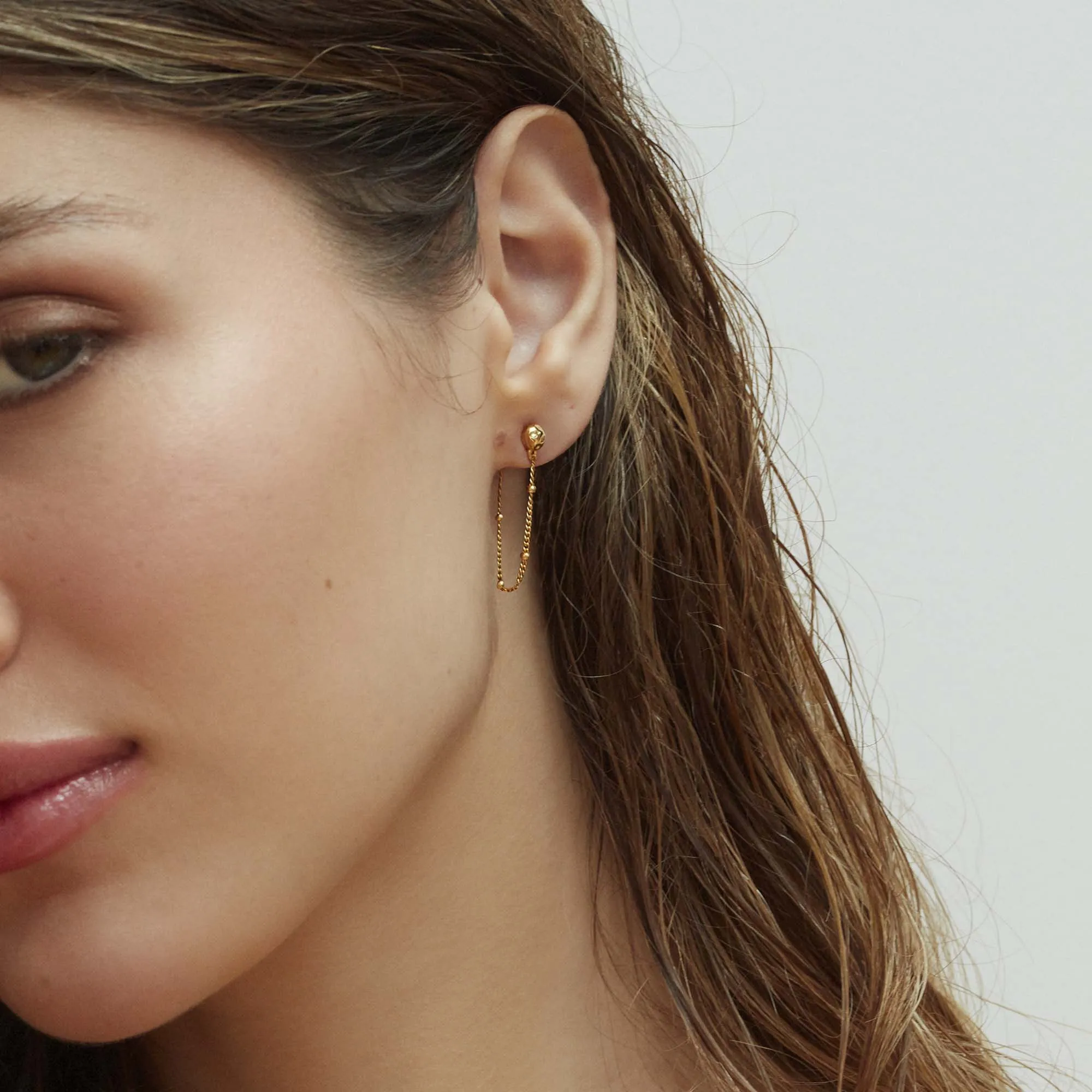 Lume Chain Earrings Gold sold by Muru product image thumbnail 4