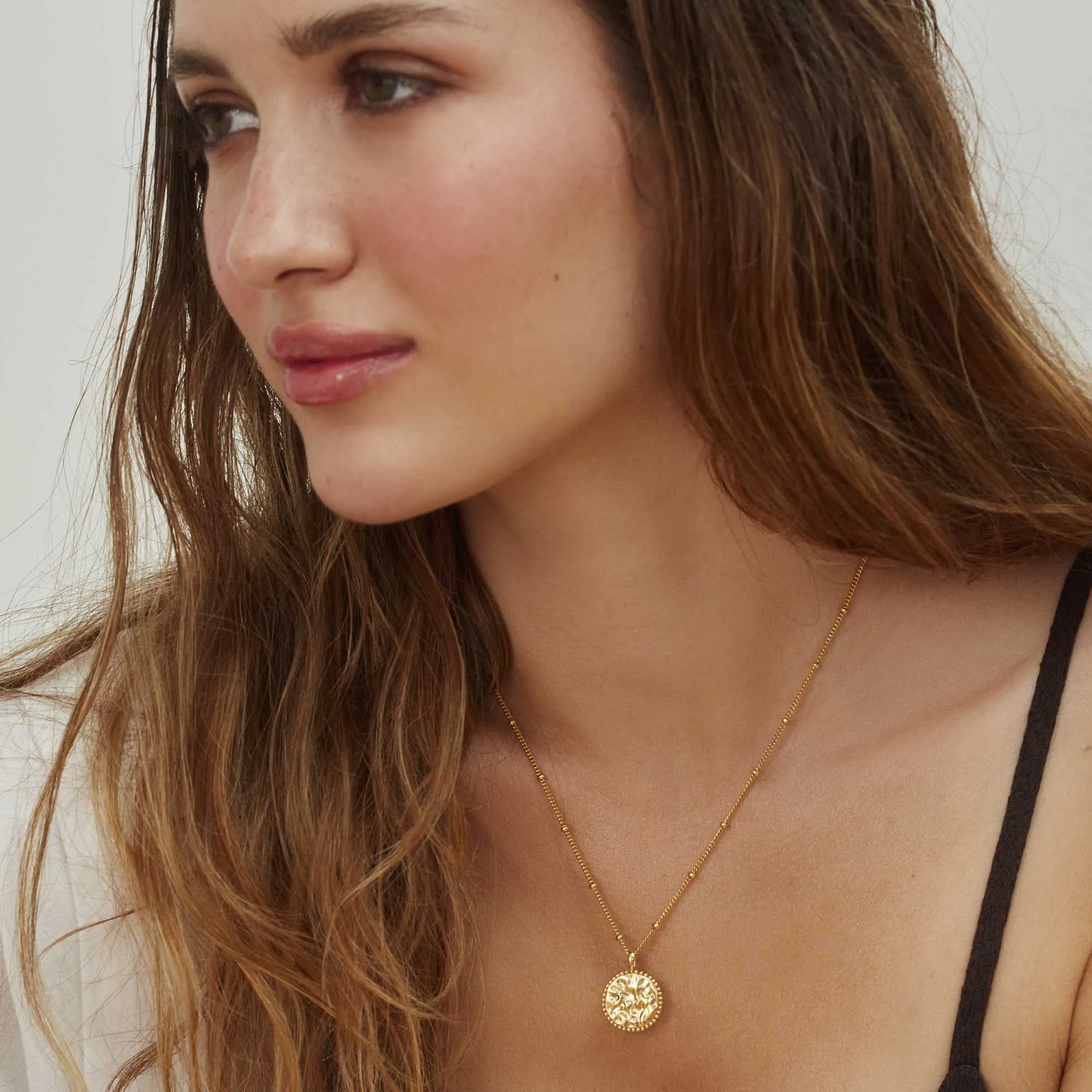 Sun Necklace Gold sold by Muru product image thumbnail 2