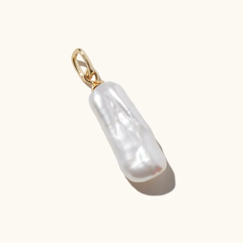 Long Pearl Pendant Gold sold by Muru