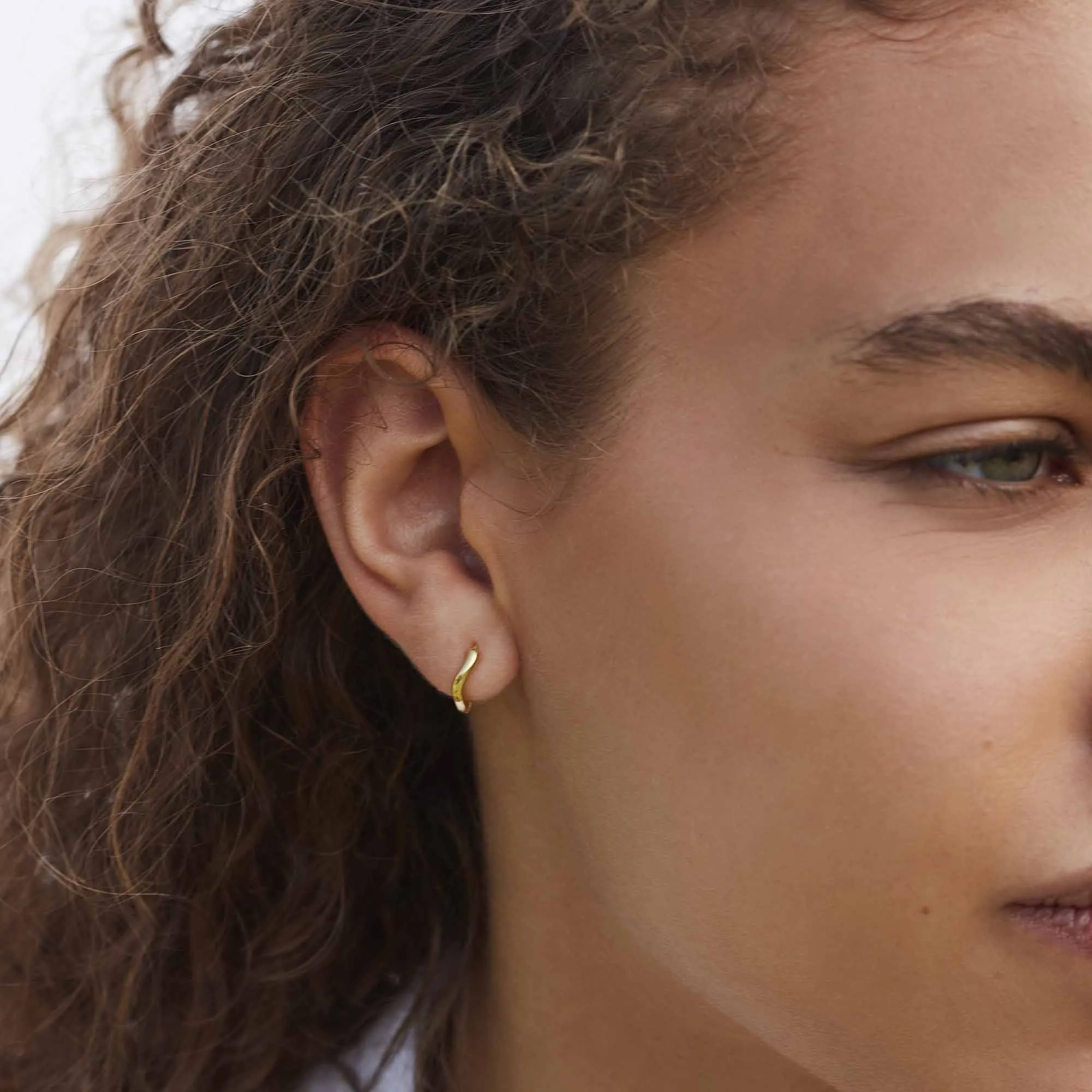 Ripple Hoop Earrings Silver sold by Muru product image thumbnail 4