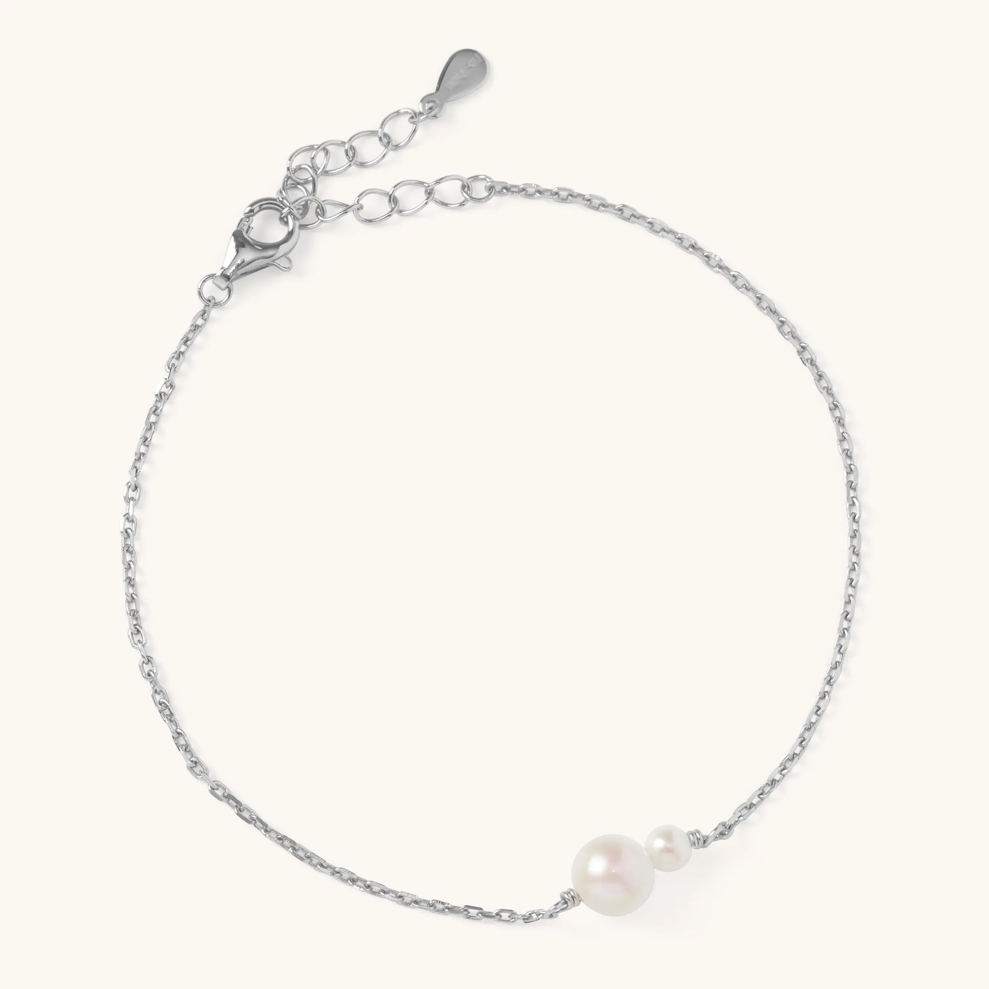 Connected Pearl Bracelet Silver sold by Muru