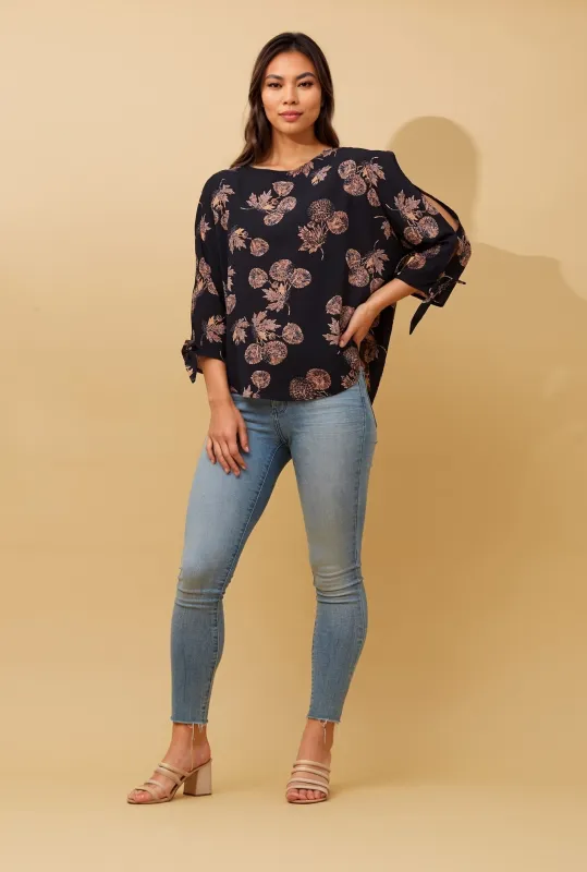 SCARLETT FLORAL TOP sold by Rockmans