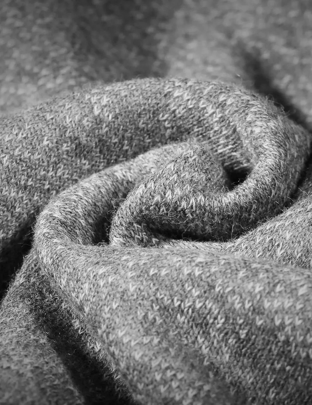 (Open-Box) Women's Heated Fleece Jacket with B19G Battery sold by Ororo product image thumbnail 5