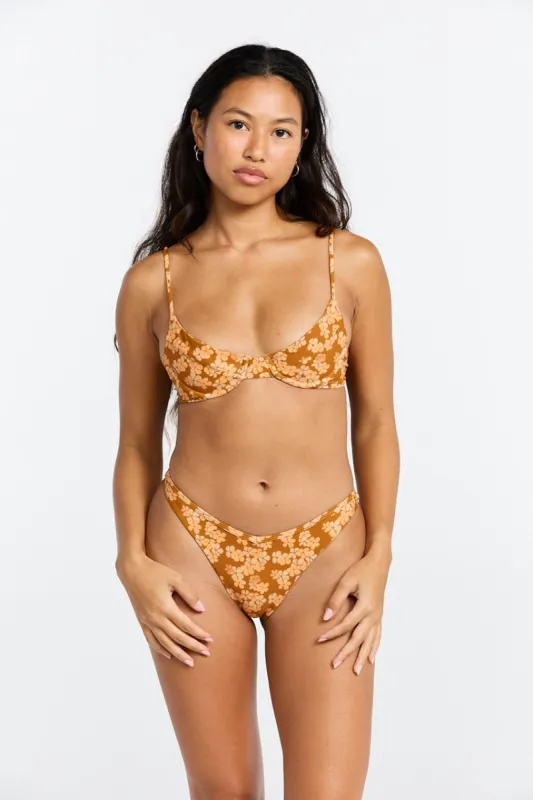 Johnny Bottom - Lei sold by Benoa Swim