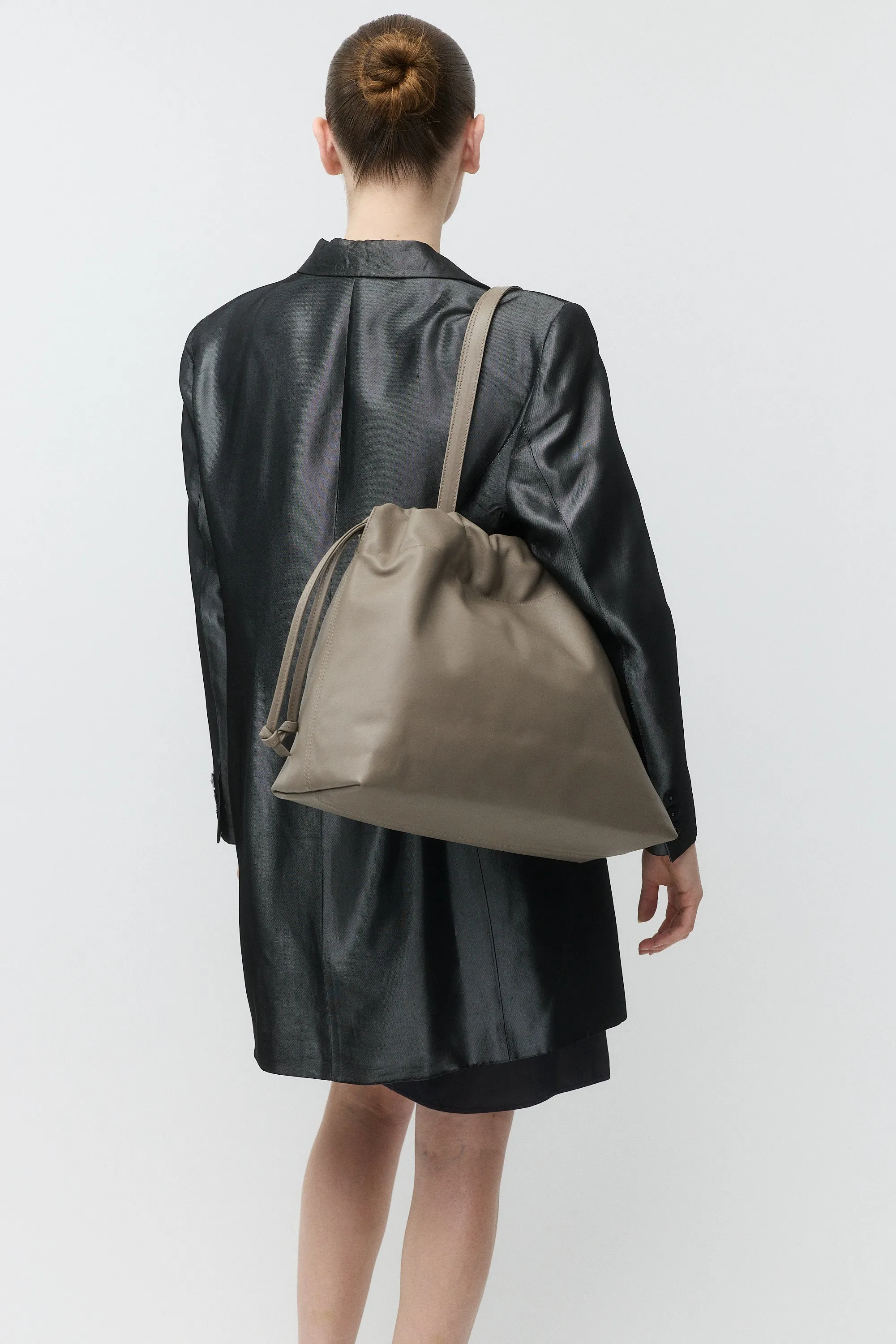 The Asisi Tote sold by LEMIZ product image thumbnail 3