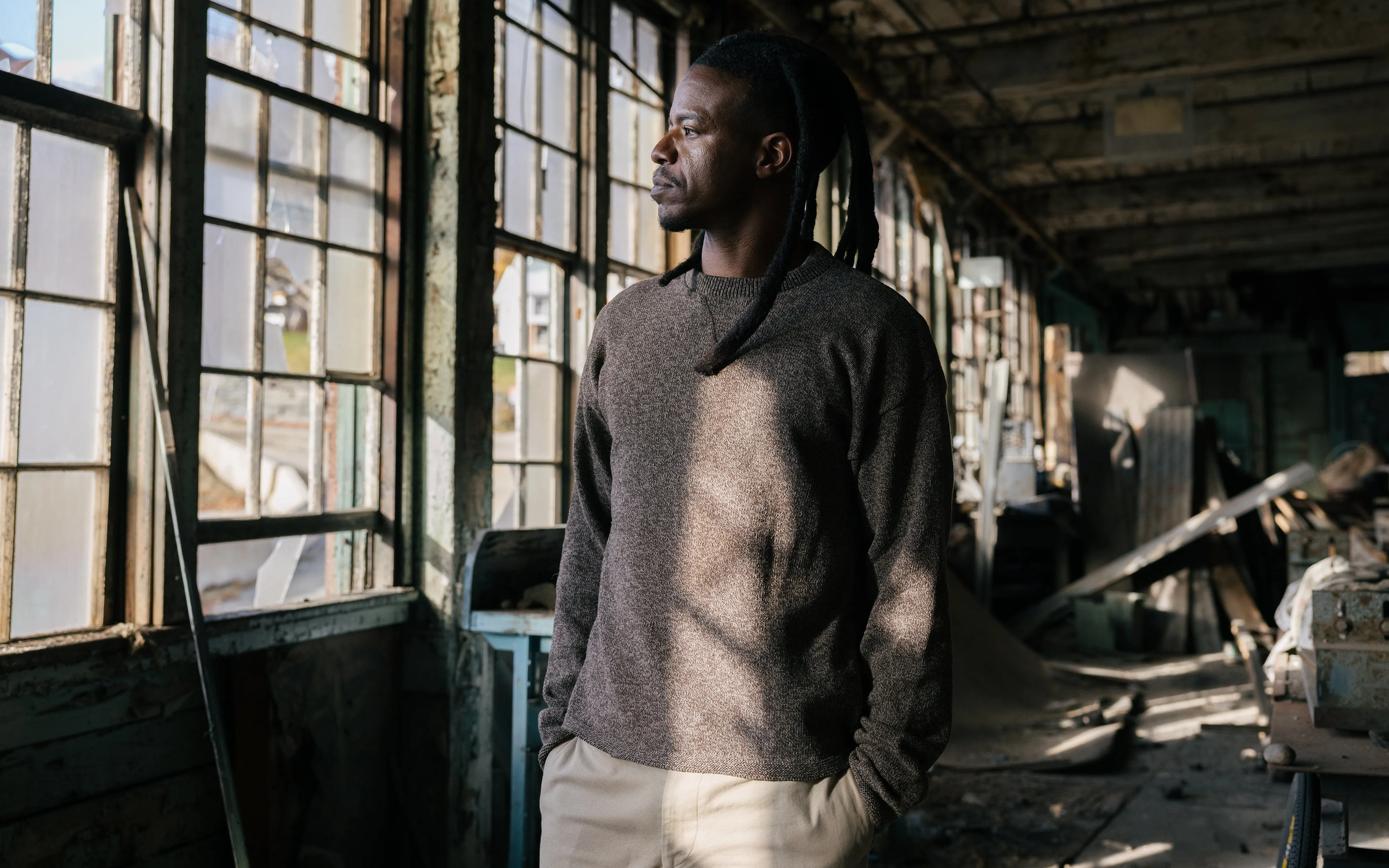 Ringer (Sweatshirt Sweater) sold by Warren product image thumbnail 2