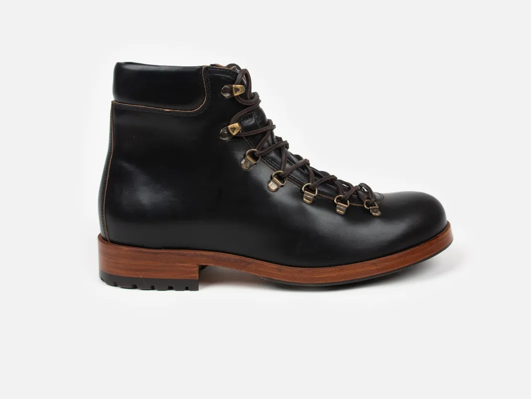 HAROLD Hiking Boot - Horween Black Leather made by GORAL