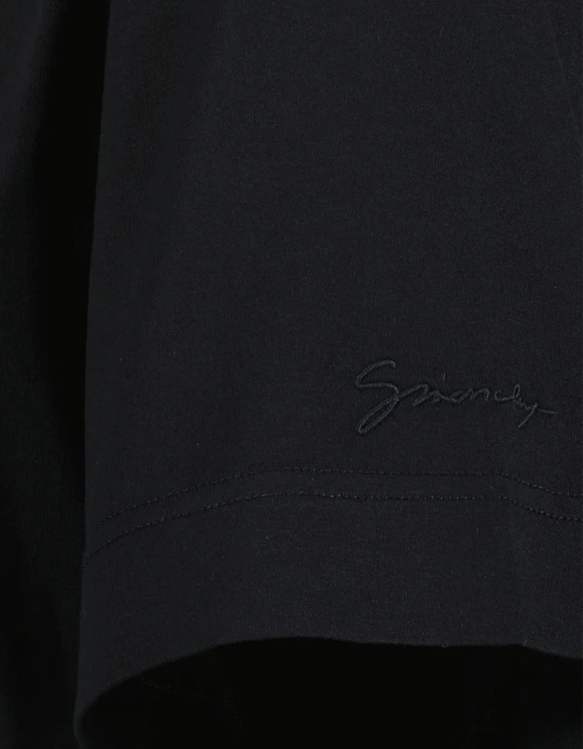 Givenchy Black 4G Logo Print T-Shirt sold by Zoo Fashions product image thumbnail 4