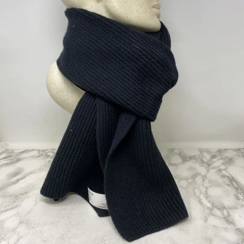 GAP WOMEN'S SCARF/SHAWL black made by GAP