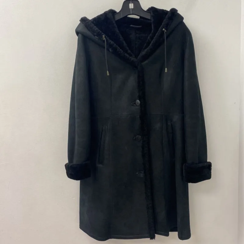 WOMEN'S COAT black M/L sold by The Comeback