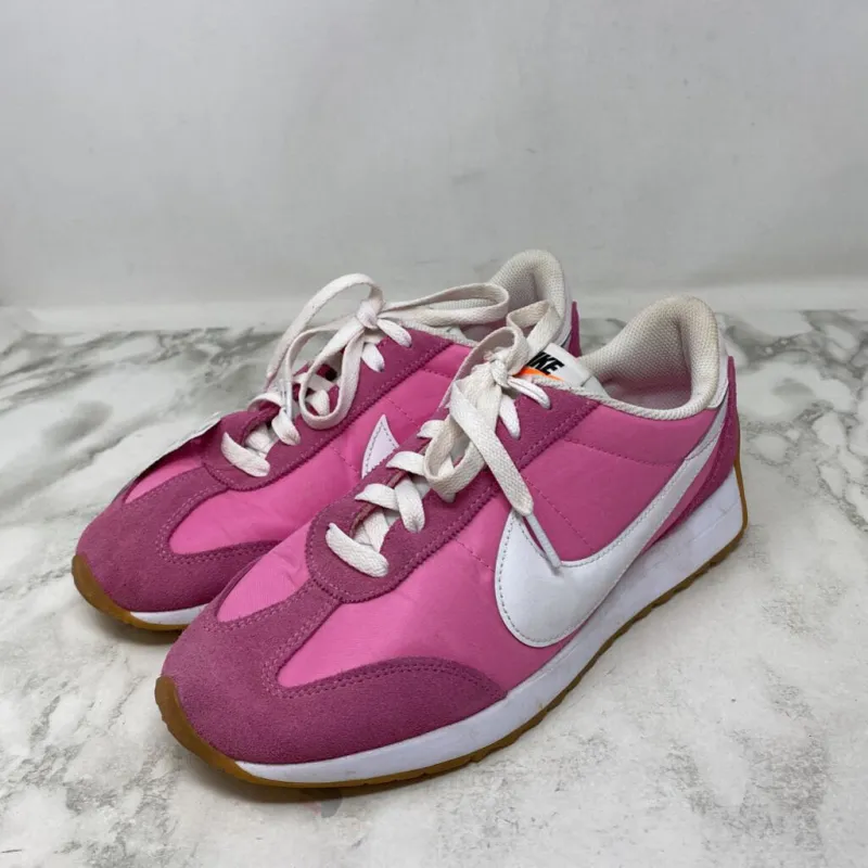NIKE WOMEN'S SNEAKERS pink 9 sold by The Comeback