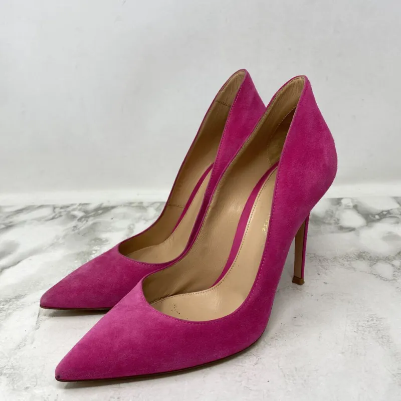 GIANVITO ROSSI WOMEN'S FOOTWEAR pink 38.5 sold by The Comeback