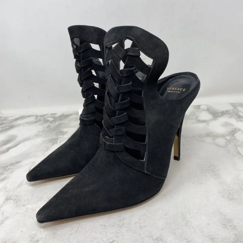 VERSACE WOMEN'S HEELS black 38.5 sold by The Comeback