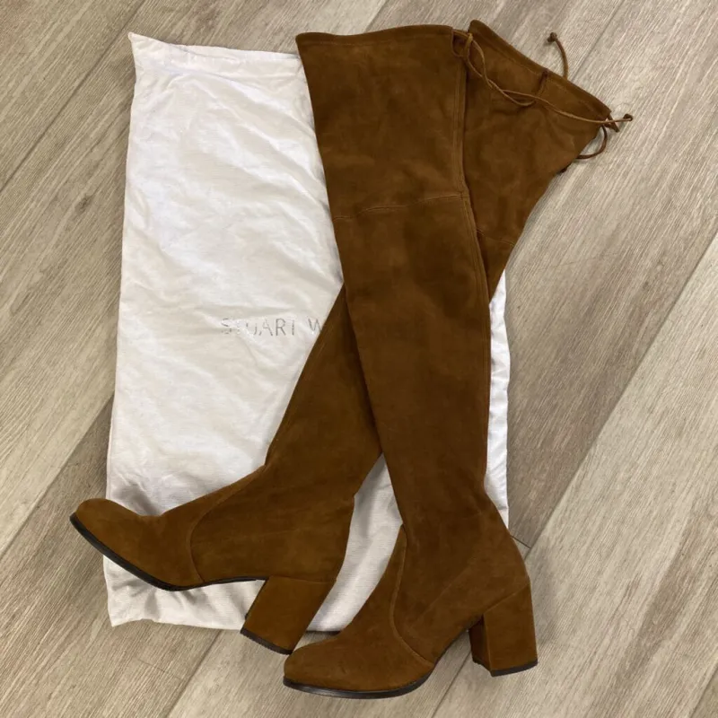 STUART WEITZMAN WOMEN'S FOOTWEAR camel 8 made by Stuart Weitzman