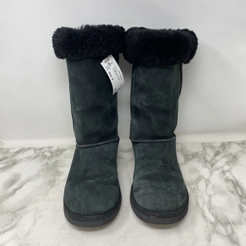 UGG WOMEN'S BOOTS black 9 sold by The Comeback