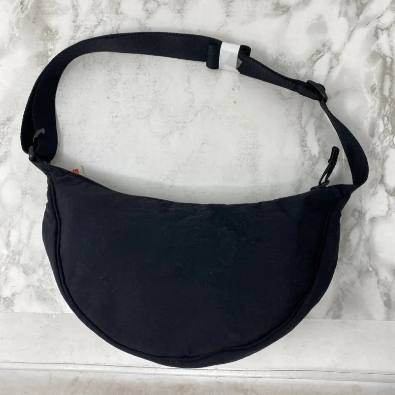 UNIQLO WOMEN'S BAG black sold by The Comeback